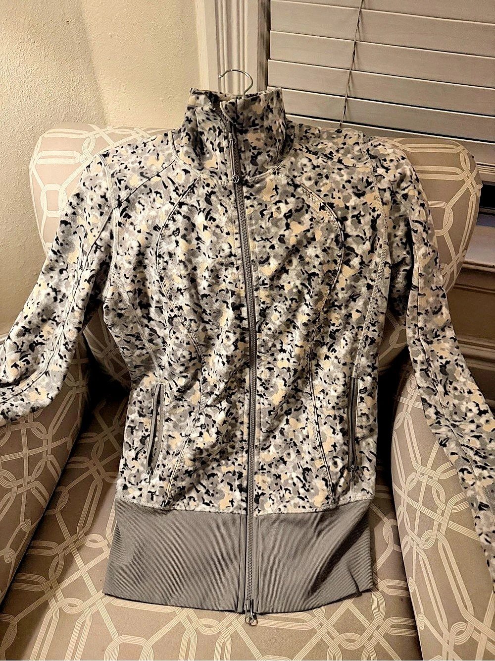 Lululemon Nice Asana Jacket Women's Lululemon Nice Asana Jacket Not So Petite Fl